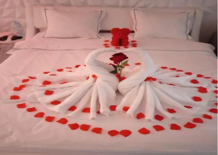 Warszawa Central House - Studios In Warsaw With Private Jacuzzi, Full Access To Sauna, Gym And Billards - Studia Z Prywatnym Jacuzzi Oraz Dostepem Do Sauny, Silowni I Bilarda