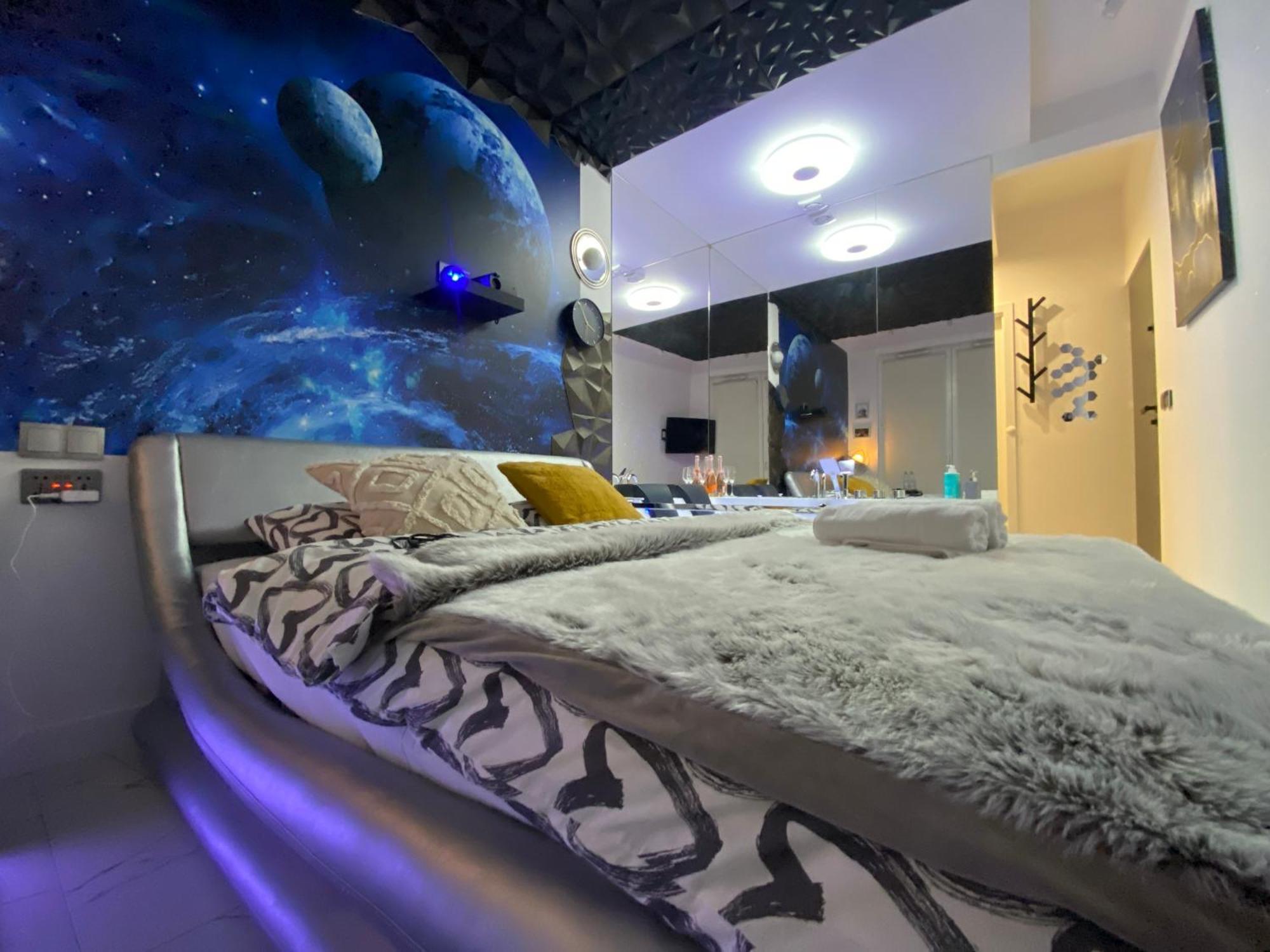 Apartamento House - In With Private Jacuzzi, Full Access To Sauna, Gym And Billards - Studia Z Prywatnym Jacuzzi Oraz Dostepem Do Sauny, Silowni I Bilarda *