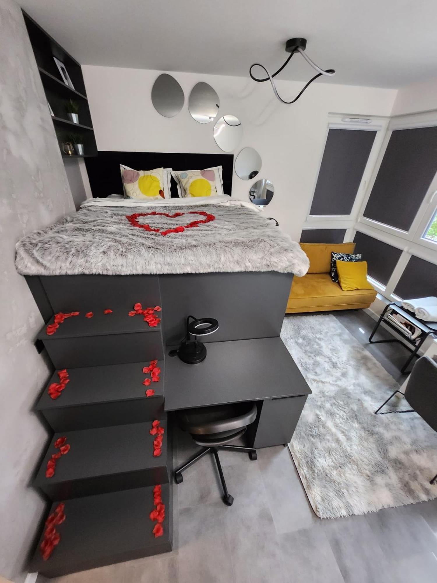 House - In With Private Jacuzzi, Full Access To Sauna, Gym And Billards - Studia Z Prywatnym Jacuzzi Oraz Dostepem Do Sauny, Silowni I Bilarda Apartment