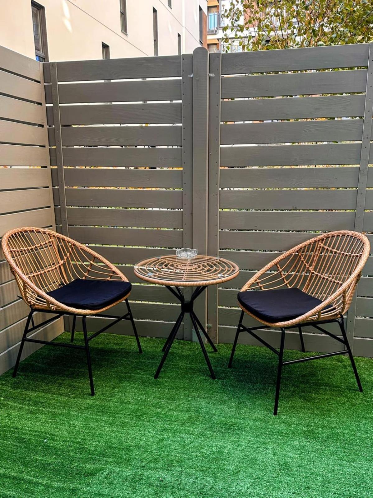 House - In With Private Jacuzzi, Full Access To Sauna, Gym And Billards - Studia Z Prywatnym Jacuzzi Oraz Dostepem Do Sauny, Silowni I Bilarda Apartamento Varsovia