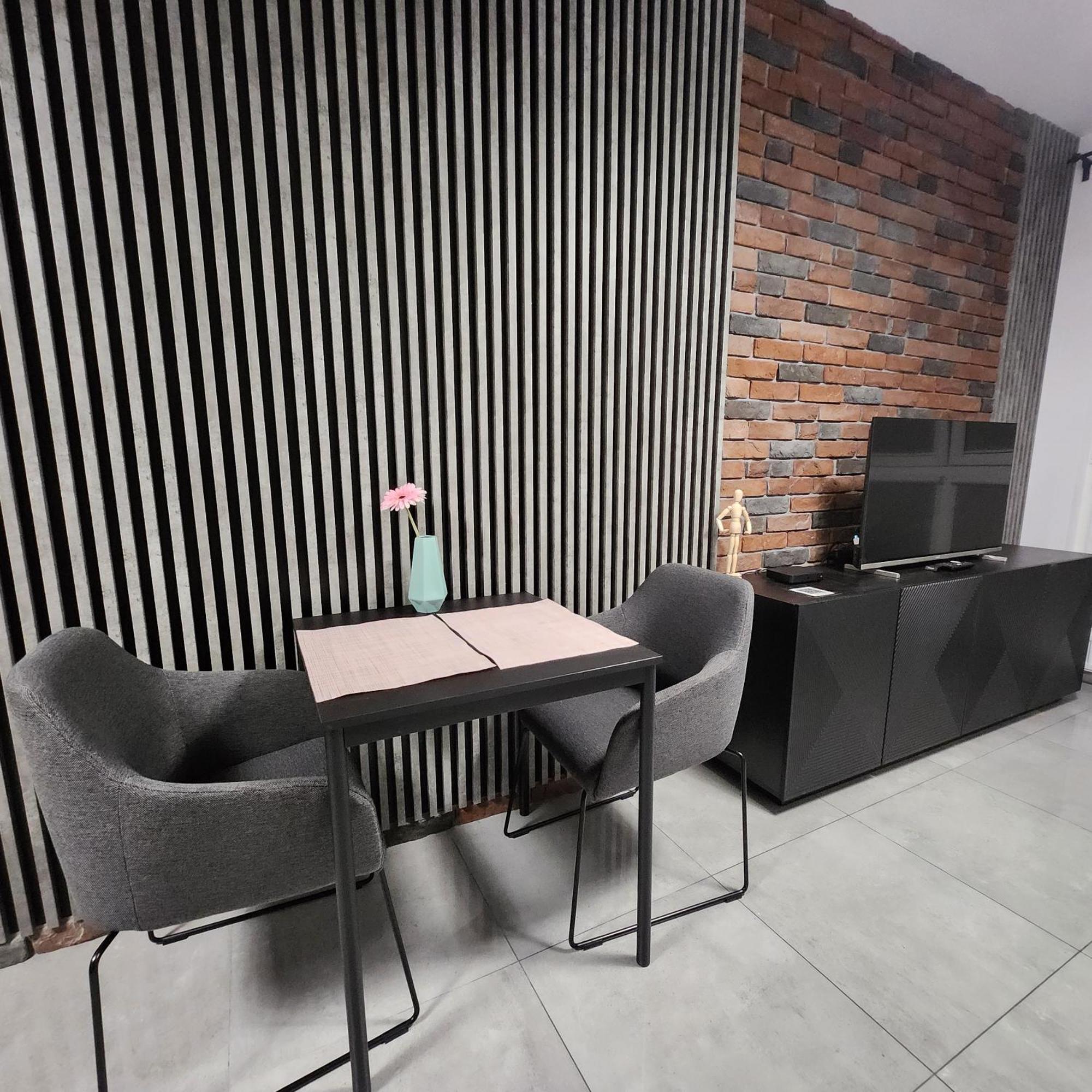 House - In With Private Jacuzzi, Full Access To Sauna, Gym And Billards - Studia Z Prywatnym Jacuzzi Oraz Dostepem Do Sauny, Silowni I Bilarda Apartament
