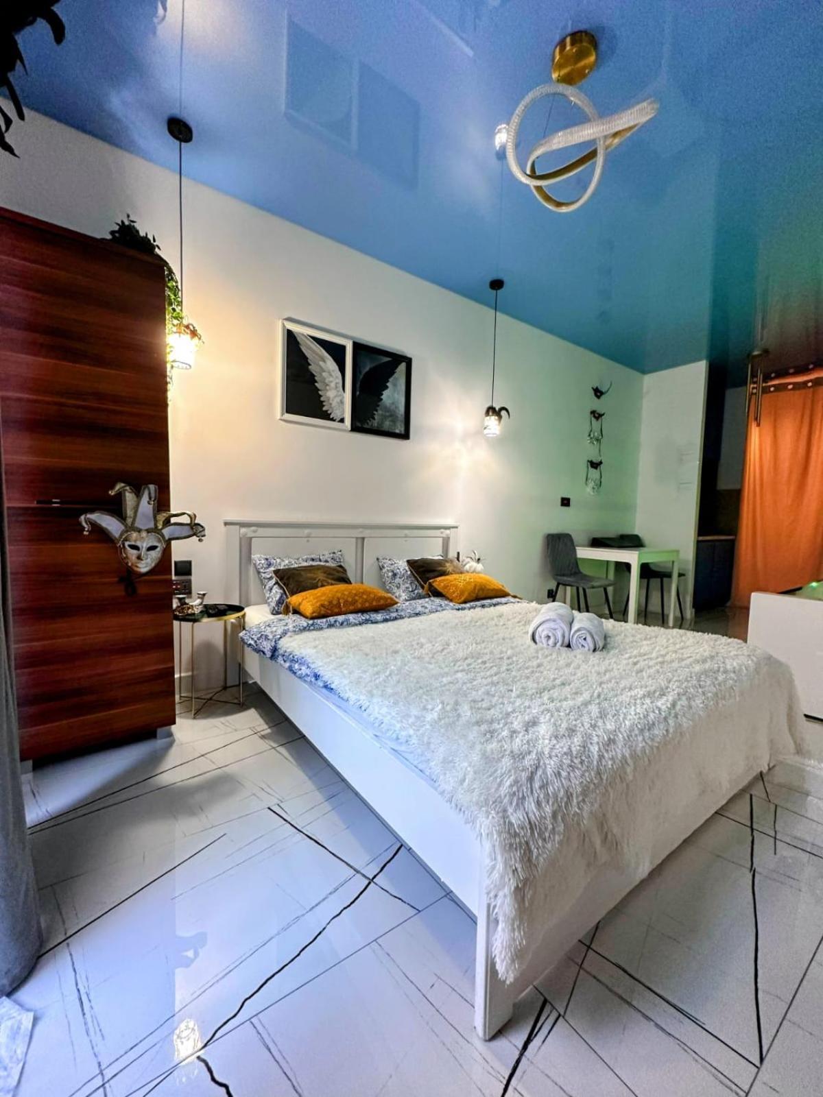Apartament House - In With Private Jacuzzi, Full Access To Sauna, Gym And Billards - Studia Z Prywatnym Jacuzzi Oraz Dostepem Do Sauny, Silowni I Bilarda