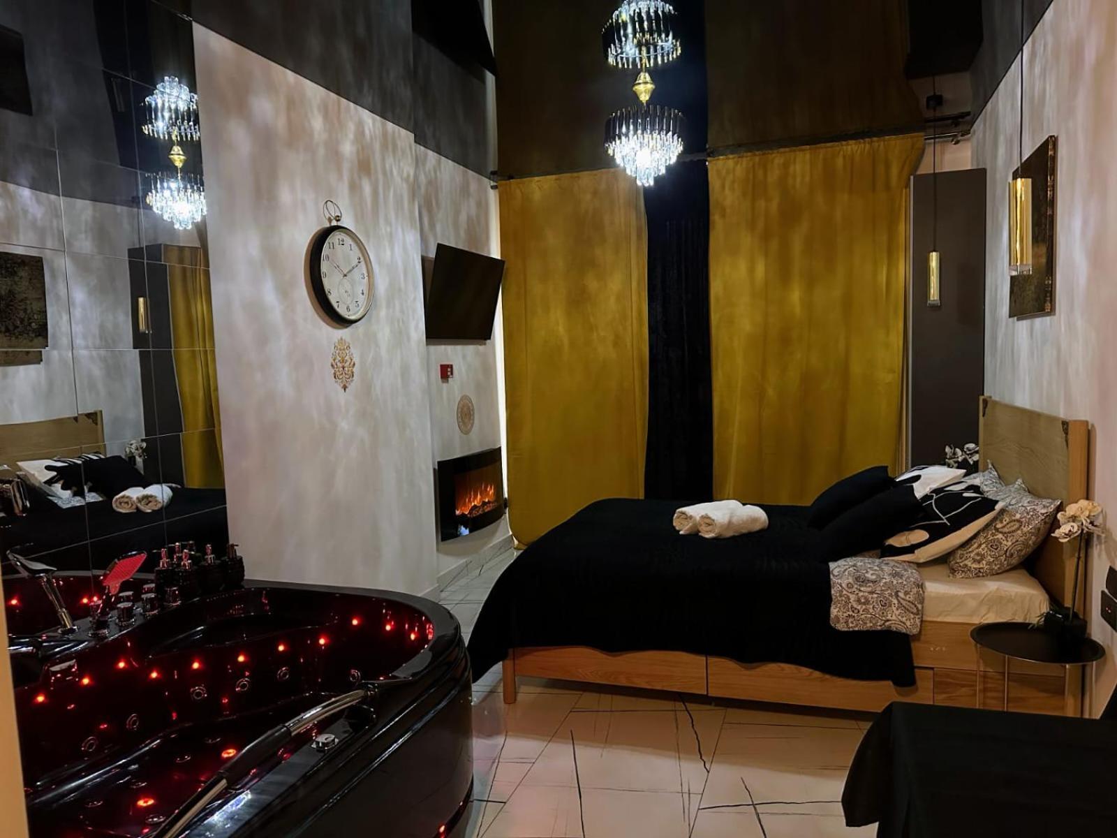 House - In With Private Jacuzzi, Full Access To Sauna, Gym And Billards - Studia Z Prywatnym Jacuzzi Oraz Dostepem Do Sauny, Silowni I Bilarda Warszawa
